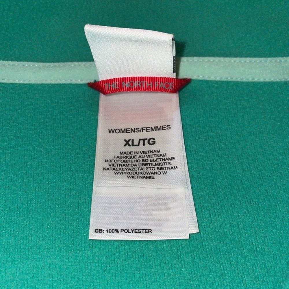 The North Face women’s size XL/TG. 100% polyester. - Picture 5 of 7
